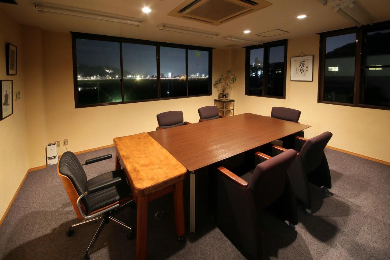 新大荣商务经济型酒店 足利 外观 照片